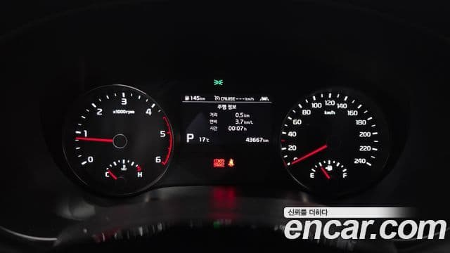 Kia Sportage The Bold 2021 — ფოტო 8/20