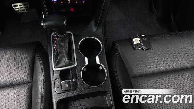 Kia Sportage The Bold 2021 — ფოტო 9/20