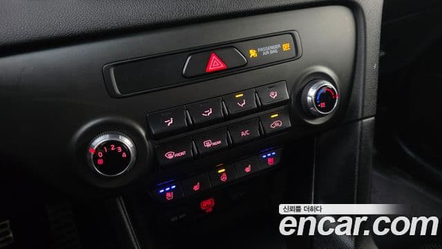 Kia Sportage The Bold 2021 — ფოტო 18/20