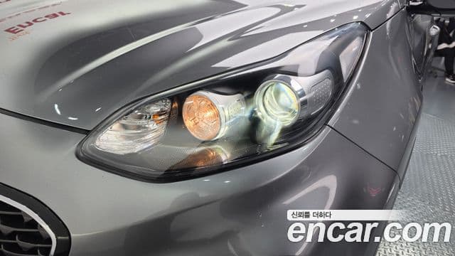 Kia Sportage The Bold 2021 — Şəkil 14/30