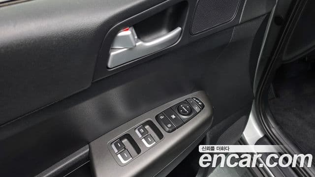 Kia Sportage The Bold 2021 — Şəkil 28/30
