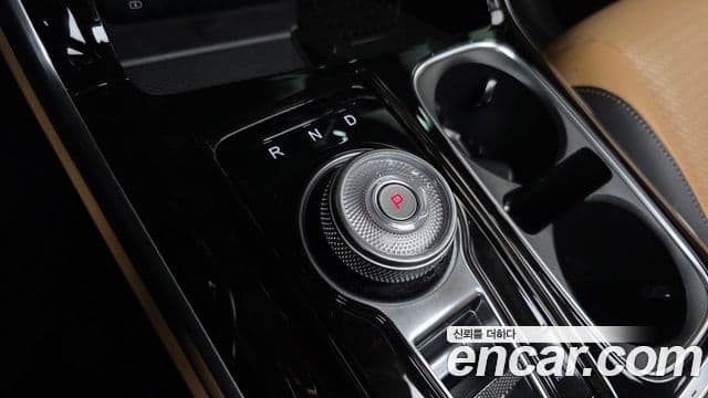 Kia Carnival 2021 — Фото 9/20