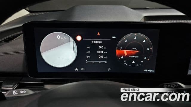 Kia Carnival 2024 — Şəkil 8/20