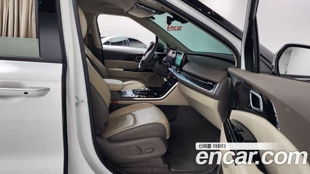 Kia Carnival 2022 — Şəkil 10/20