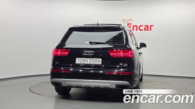 Audi Q7 2019 — Şəkil 4/20