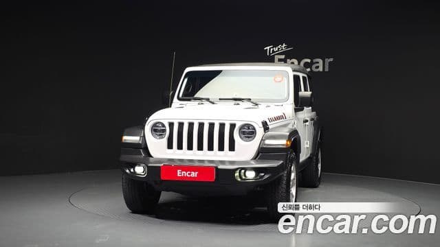 Jeep Wrangler 2021 — ფოტო 3/20