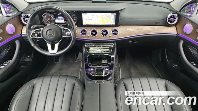 Mercedes-Benz E-Class 2020 — Фото 7/20