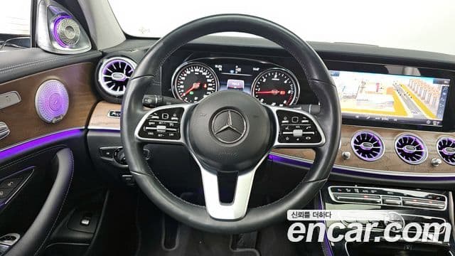 Mercedes-Benz E-Class 2020 — Фото 13/20