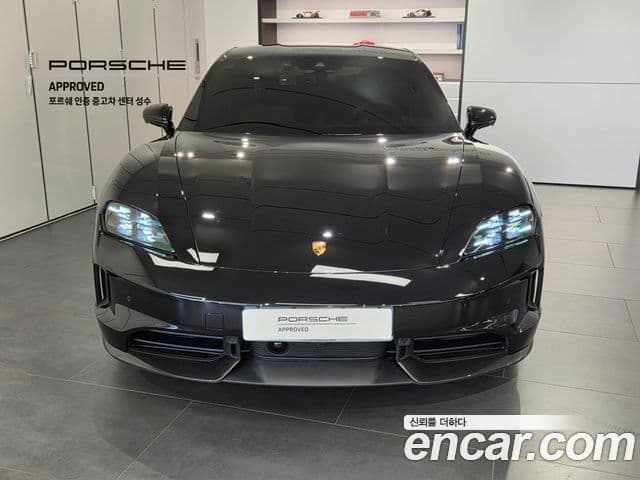 Porsche Taycan 2025 — ფოტო 18/20