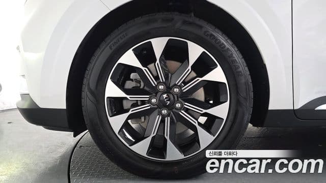 Kia Carnival 2020 — Фото 5/20