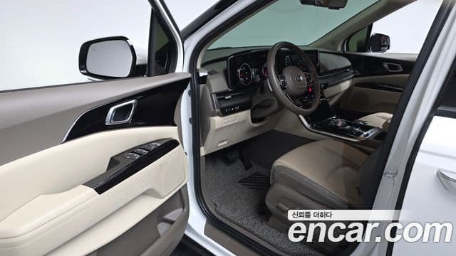 Kia Carnival 2020 — Фото 11/20