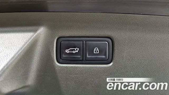Hyundai Santa Fe 2024 — Şəkil 17/20