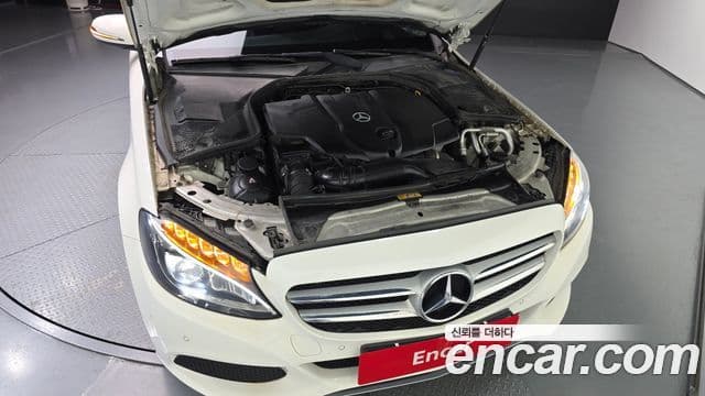 Mercedes-Benz C-Class 2018 — ფოტო 6/20