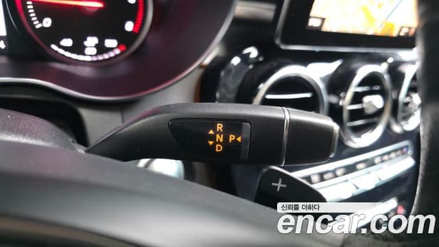 Mercedes-Benz C-Class 2018 — ფოტო 9/20