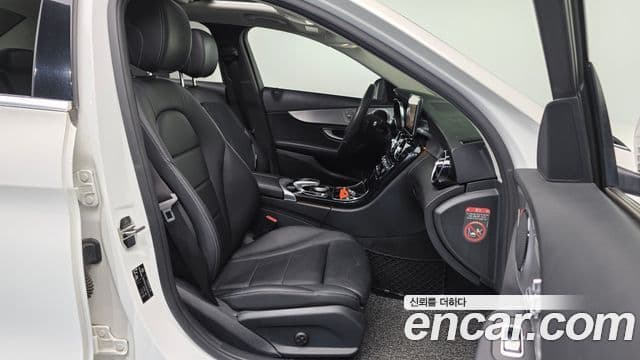 Mercedes-Benz C-Class 2018 — ფოტო 10/20