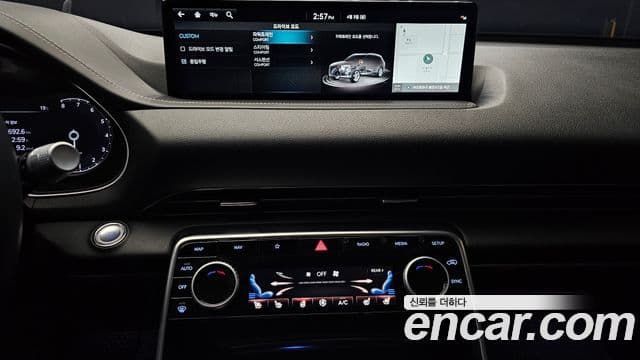 Genesis GV80 2022 — ფოტო 14/20