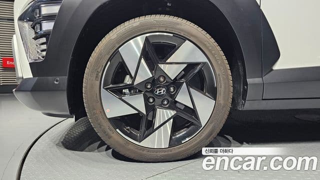 Hyundai Kona Hybrid 2025 — ფოტო 16/20