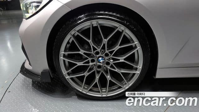 BMW 3 Series 2019 — ფოტო 5/20