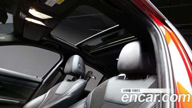 BMW 3 Series 2019 — ფოტო 19/20