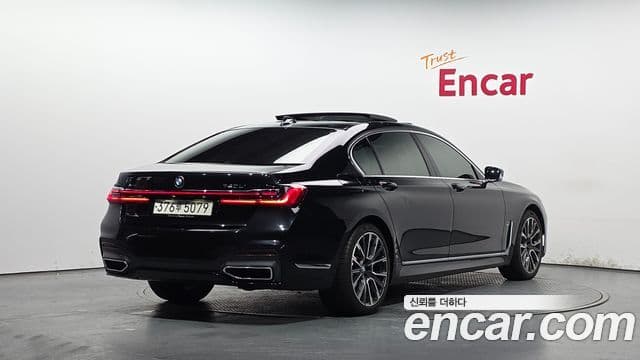 BMW 7 Series 2020 — Şəkil 2/20