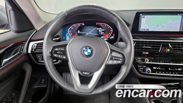 BMW 5 Series 2020 — Şəkil 13/20
