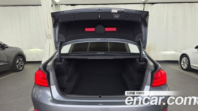 BMW 5 Series 2020 — Şəkil 20/20