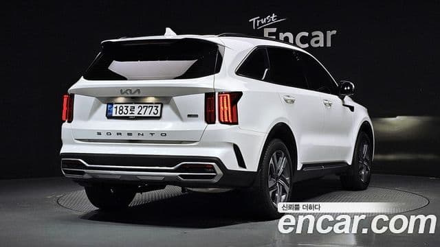 Kia Sorento 2022 — ფოტო 2/20