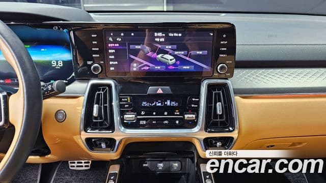 Kia Sorento 2022 — ფოტო 19/20