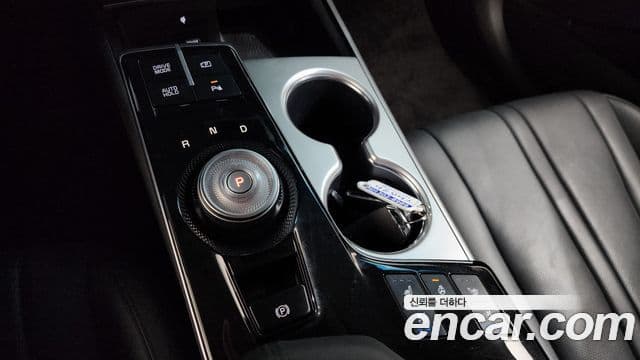 Kia K8 2023 — ფოტო 8/20