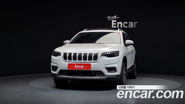 Jeep Cherokee 2021 — Photo 16/20