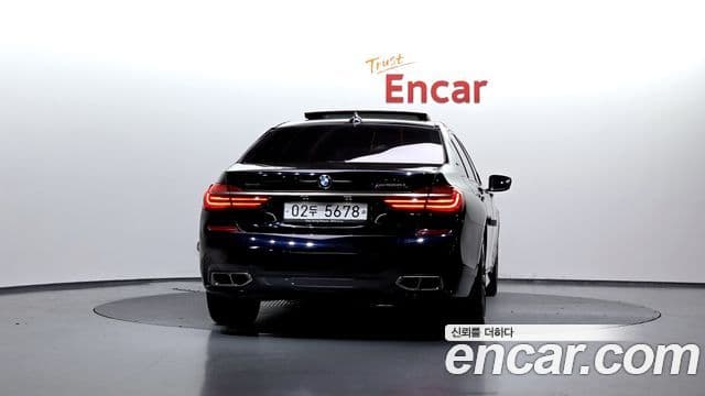 BMW 7 Series 2019 — ფოტო 4/20