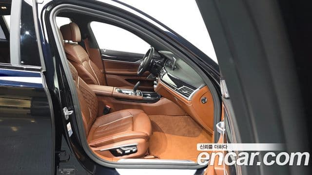 BMW 7 Series 2019 — ფოტო 11/20