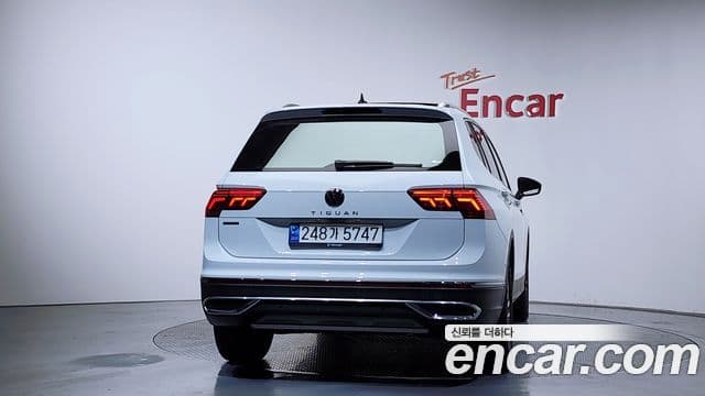 Volkswagen Tiguan Allspace 2023 — ფოტო 4/20