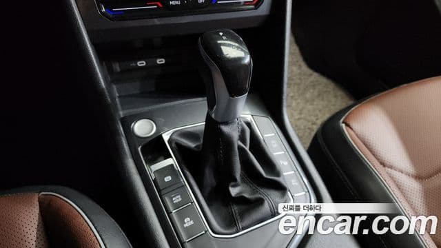 Volkswagen Tiguan Allspace 2023 — ფოტო 9/20
