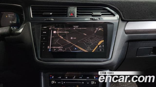 Volkswagen Tiguan Allspace 2023 — ფოტო 13/20