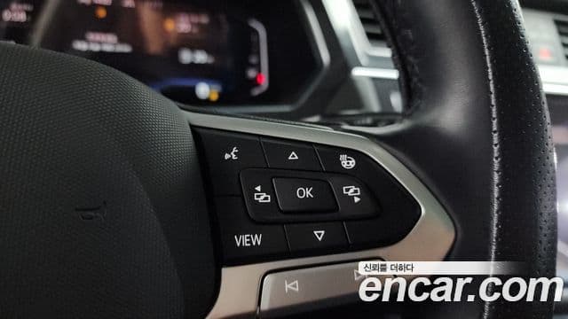 Volkswagen Tiguan Allspace 2023 — ფოტო 18/20