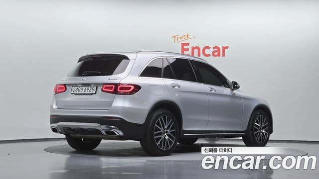 Mercedes-Benz GLC-Class 2020 — ფოტო 2/20