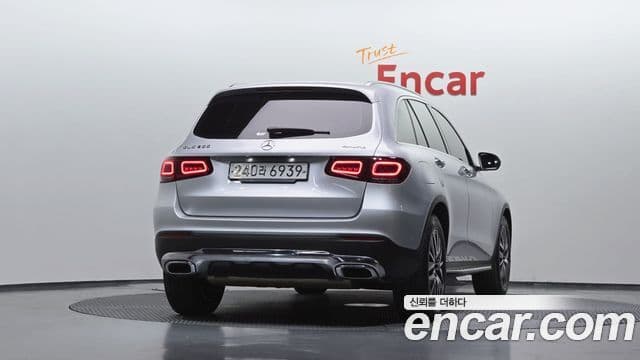 Mercedes-Benz GLC-Class 2020 — ფოტო 4/20