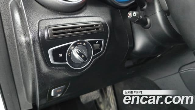 Mercedes-Benz GLC-Class 2020 — ფოტო 18/20