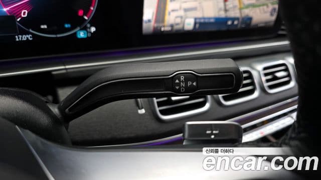 Mercedes-Benz GLS-Class 2025 — ფოტო 8/20