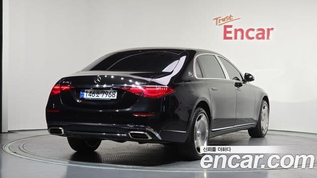 Mercedes-Benz S-Class 2022 — Photo 9/20