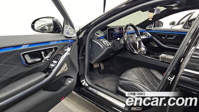 Mercedes-Benz S-Class 2022 — Photo 1/20
