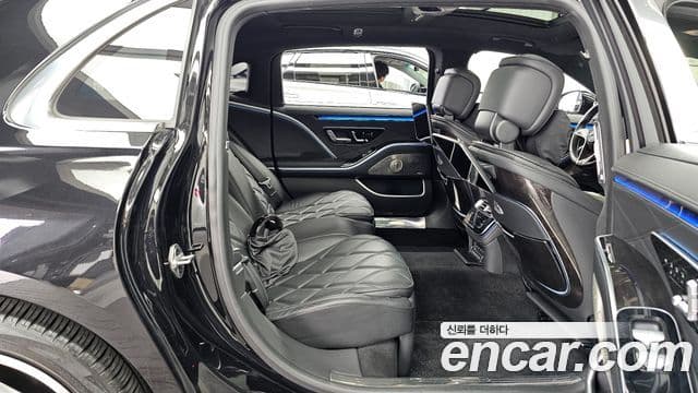 Mercedes-Benz S-Class 2022 — Photo 19/20