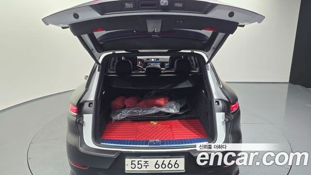 Porsche Cayenne 2023 — Şəkil 20/20