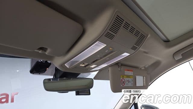 Volkswagen Touareg 2023 — Photo 8/35