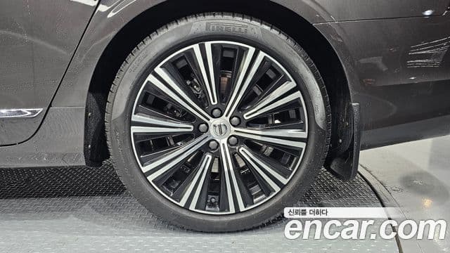 Volvo S90 2022 — Photo 24/34