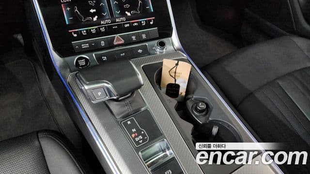 Audi A6 2021 — Şəkil 9/20
