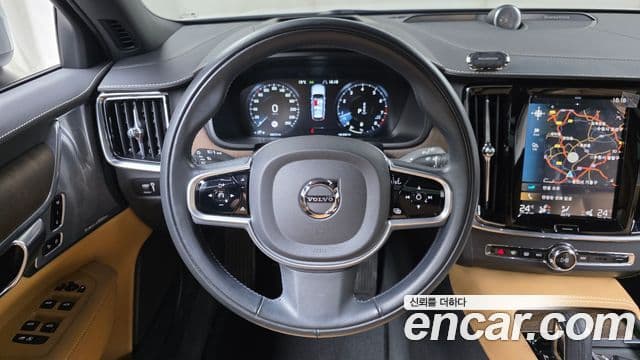 Volvo V90 Cross Country 2021 — Şəkil 14/20