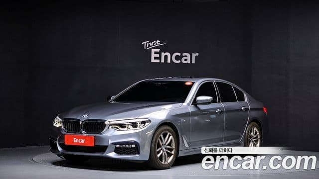 BMW 5 Series 2018 — ფოტო 20/20