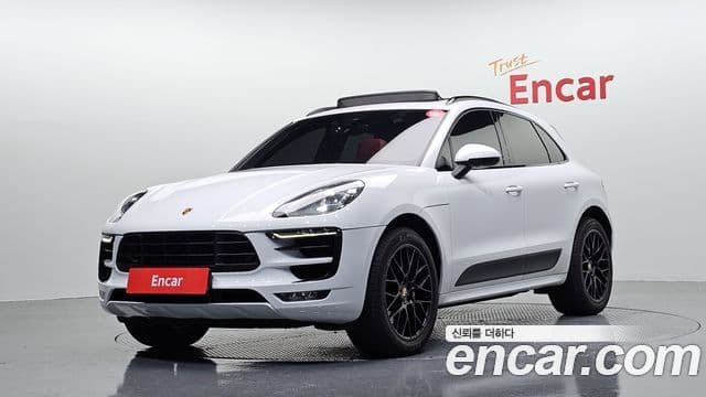 Porsche Macan 2018 — Фото 1/20